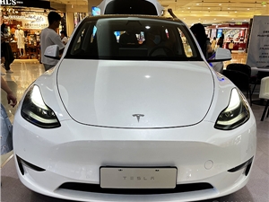 特斯拉 OTA 升级新增行车记录视频紧急情况自动保存