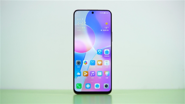 实现千元机内存自由！荣耀Play6T系列视频体验：是时候对6GB说不了