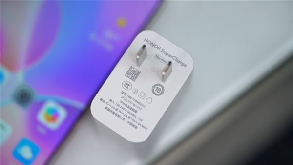 实现千元机内存自由！荣耀Play6T系列视频体验：是时候对6GB说不了